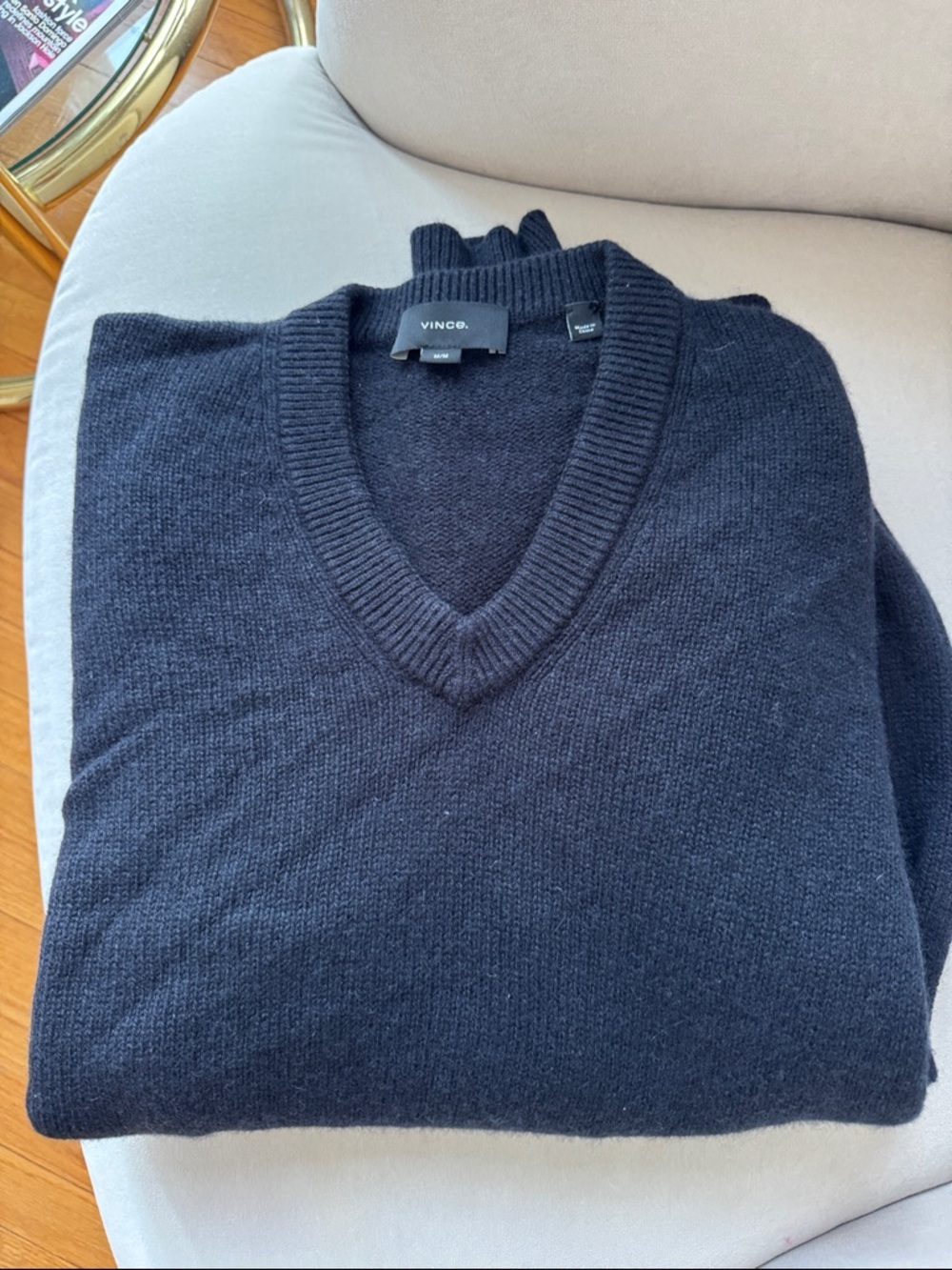 Vince Men's V-Neck Sweater in Navy